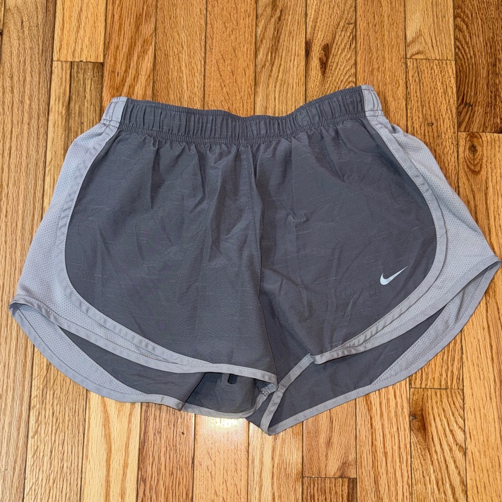 Nike Women's Gray & Light Gray Athletic Running Shorts